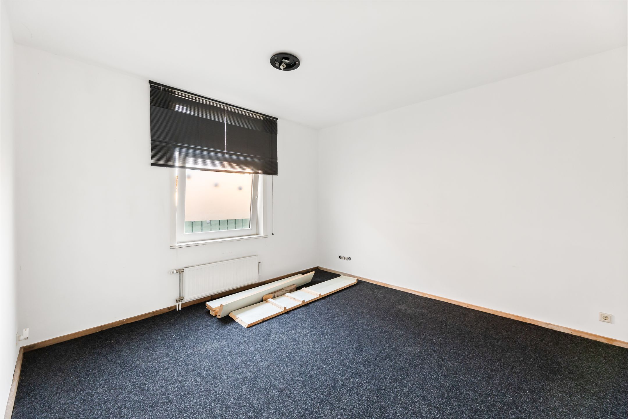 Photo 12 of Scheldestraat 49-A