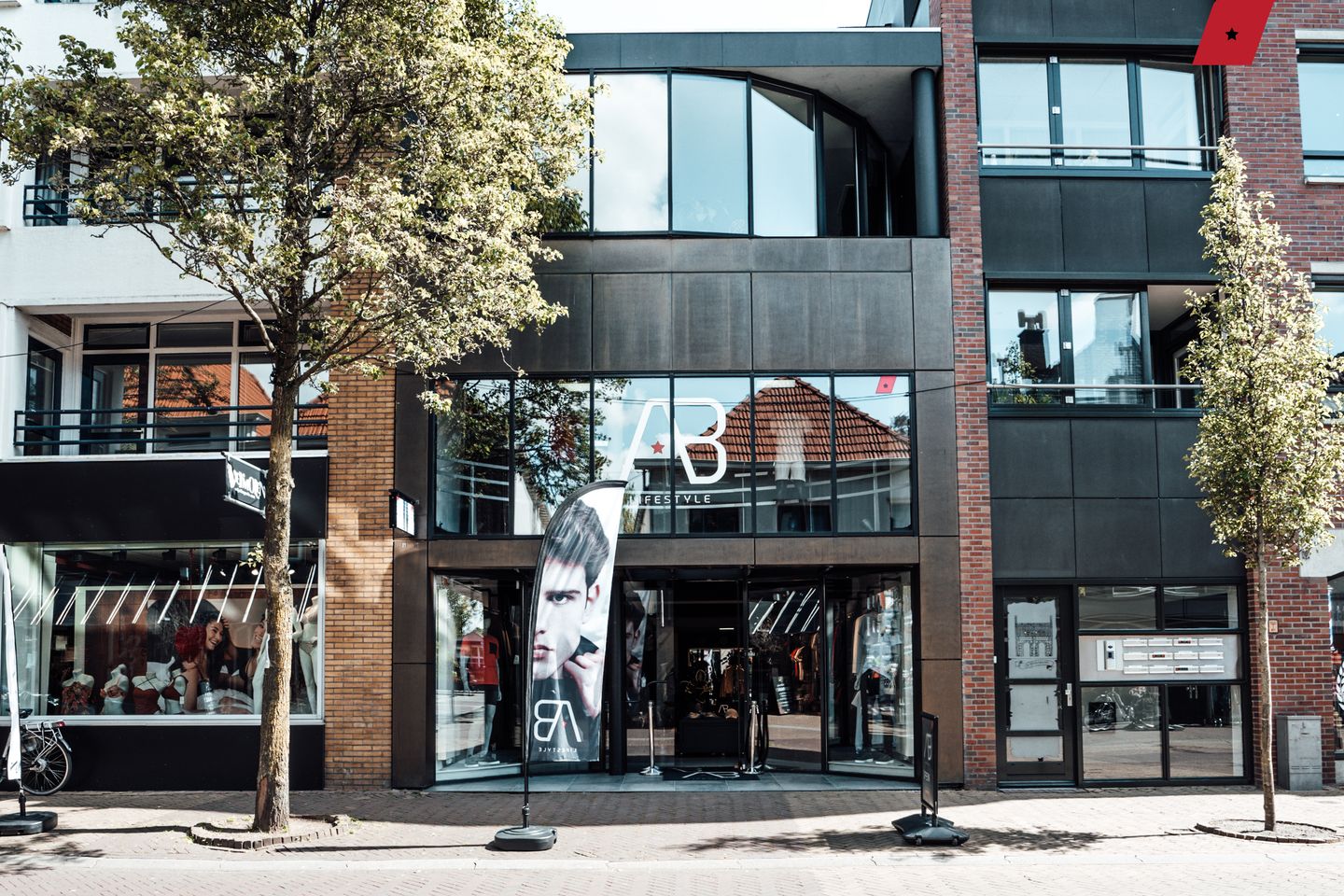 Bekijk foto 1 van Waterstraat 7