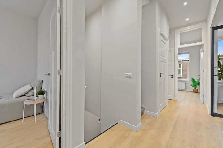 Foto 31 van Nicolaas Tulpstraat 19