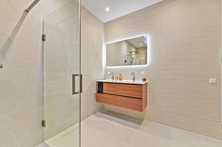 Foto 24 van Nicolaas Tulpstraat 19