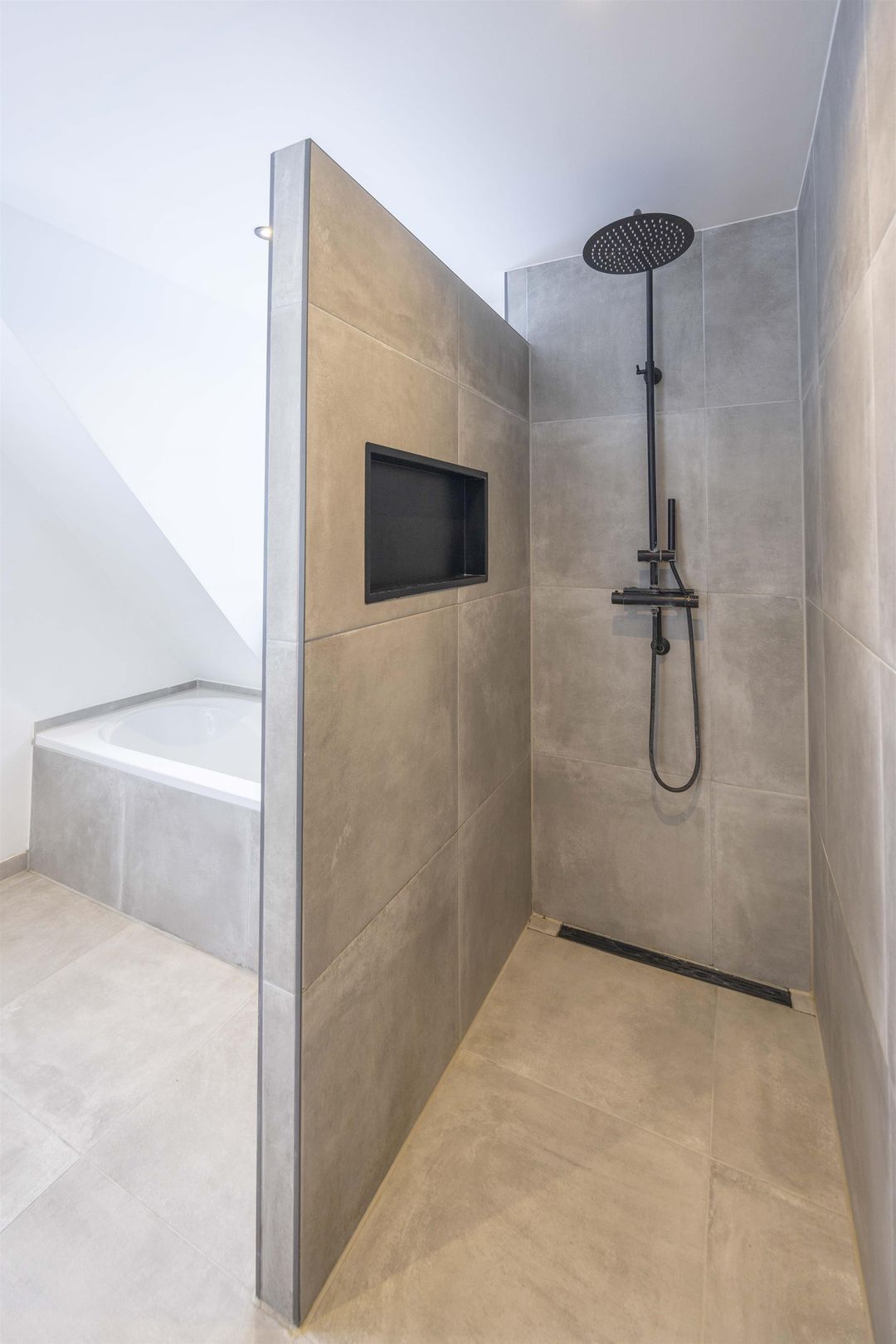 Foto 17 van Kruiningenstraat 46