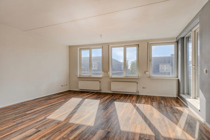 Photo 7 of Kade 30-B