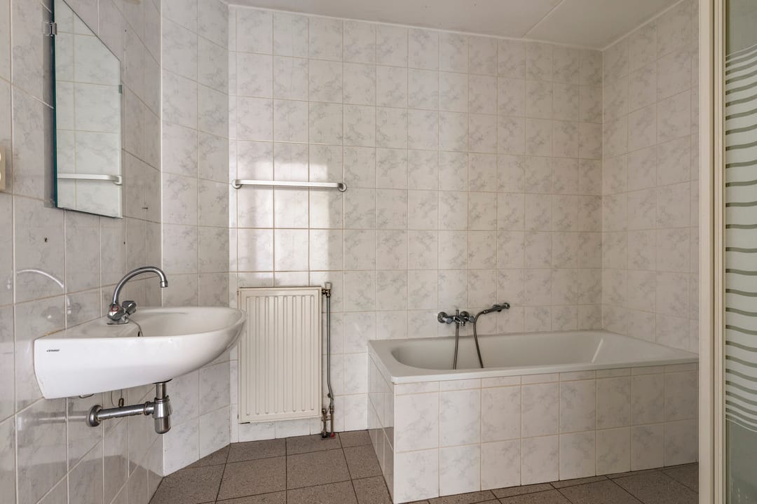 Photo 13 of Kade 30-B