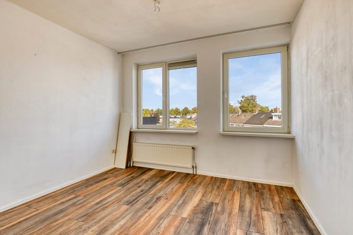 Photo 22 of Kade 30-B