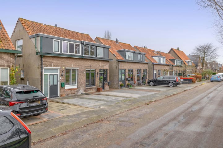 Photo 7 of Kerkweg 239