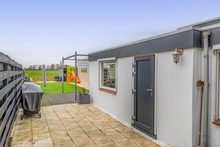 Photo 32 of Kerkweg 239