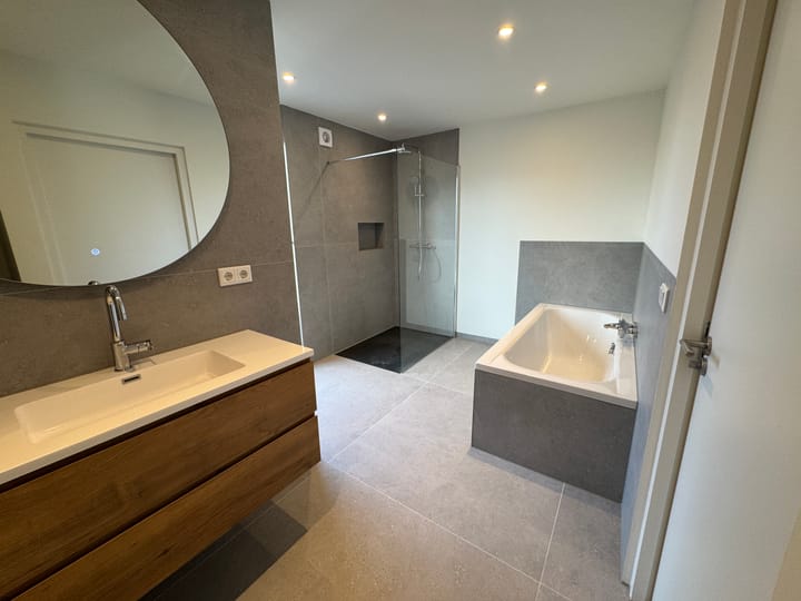 Foto 12 van Raadhuisstraat 18-B