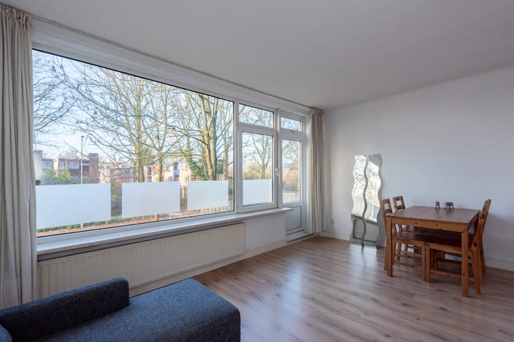 Photo 7 of Van 't Hoffstraat 65