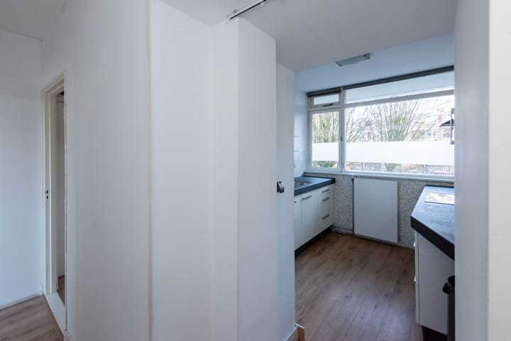 Photo 10 of Van 't Hoffstraat 65