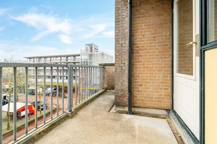 Photo 3 of Renswoudestraat 61