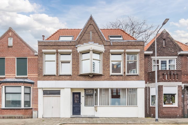 Photo 4 of Burgemeester Geillstraat 36