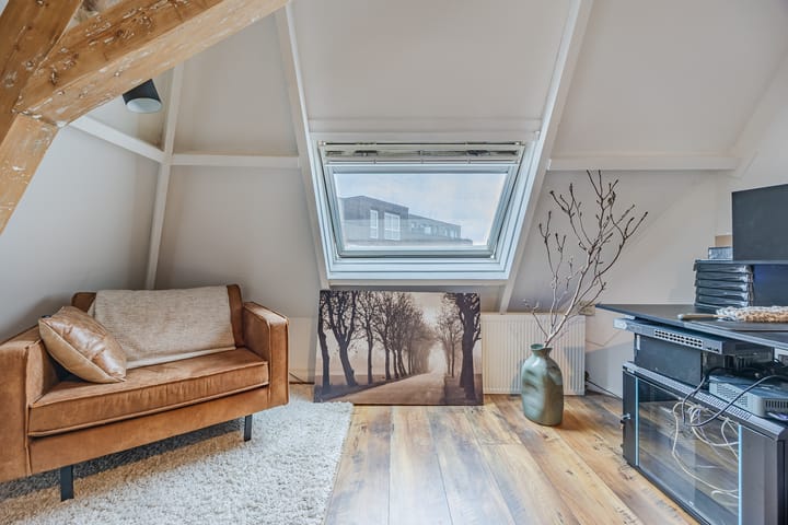 Photo 36 of Burgemeester Geillstraat 36