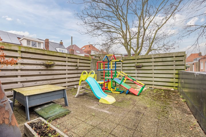 Photo 42 of Burgemeester Geillstraat 36