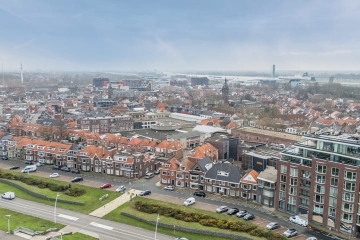 Photo 46 of Burgemeester Geillstraat 36