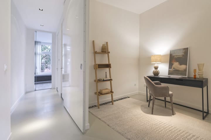 Photo 38 of Willemsparkweg 46-A