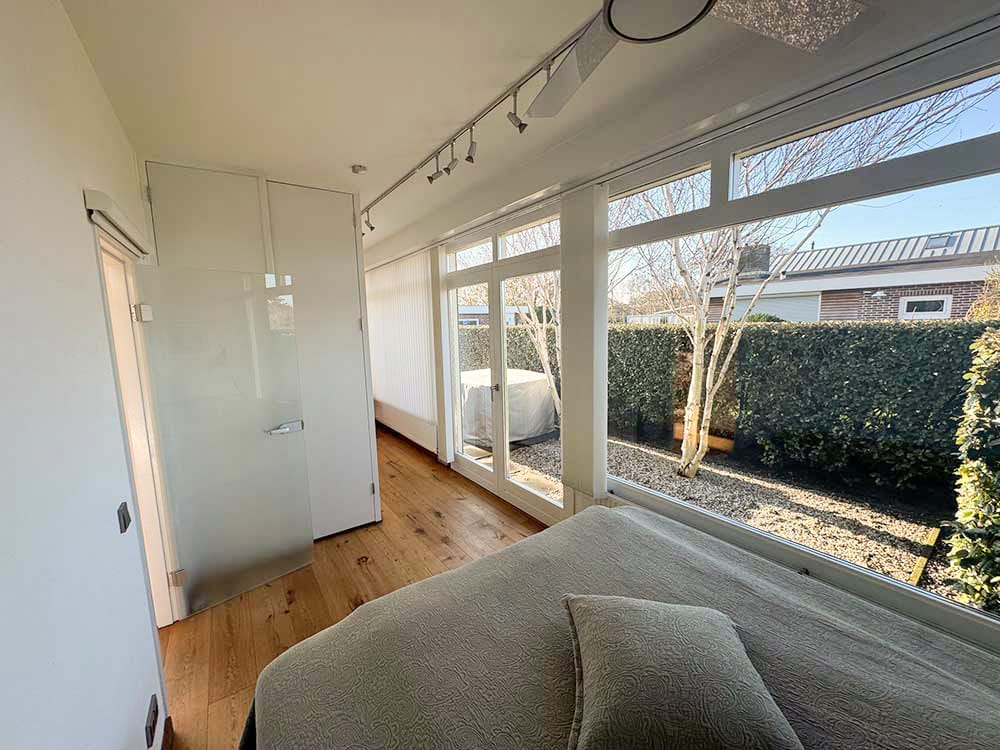 Photo 19 of Parnassia 34