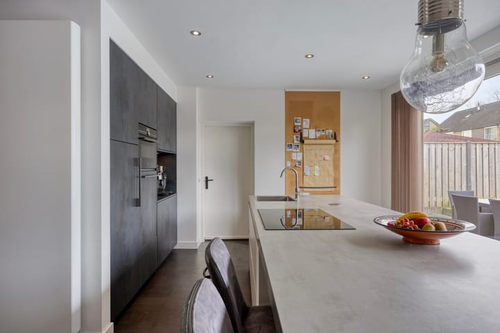 Photo 16 of Vullingsstraat 16