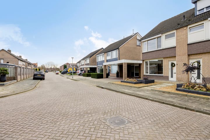 Photo 34 of Vullingsstraat 16