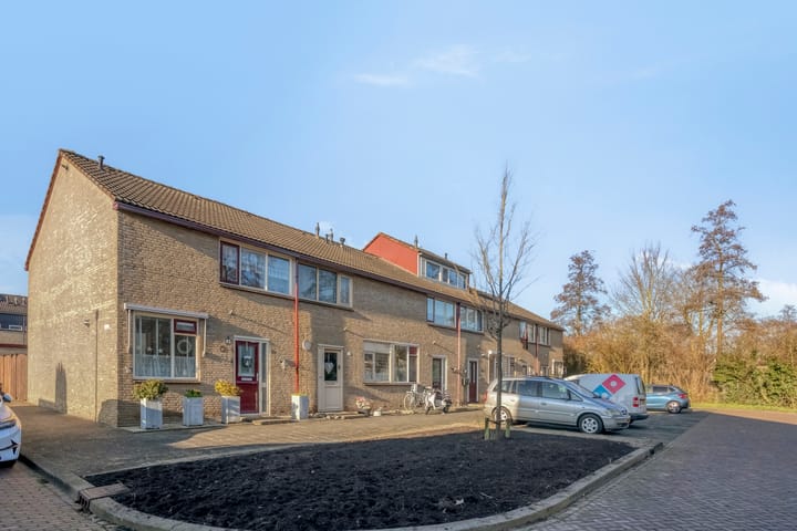 Photo 2 of Stokebrand 70