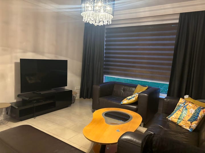 Photo 5 of Floralaan West 234