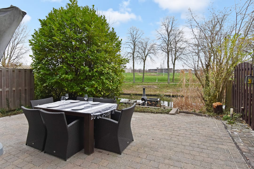 Foto 16 van Mahoniehout 12