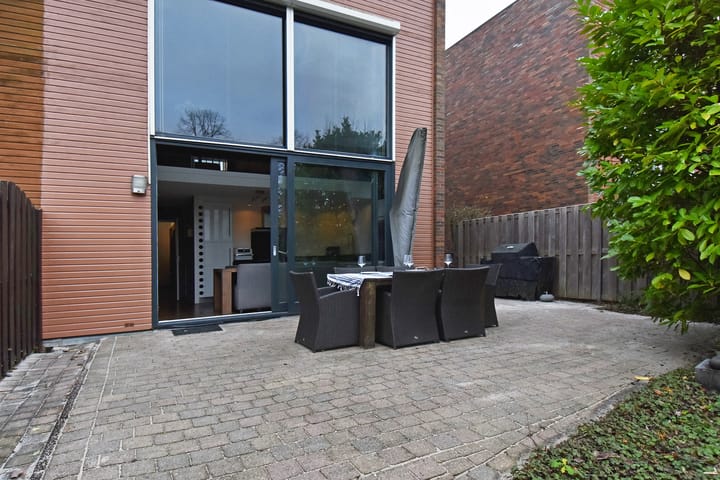 Foto 21 van Mahoniehout 12