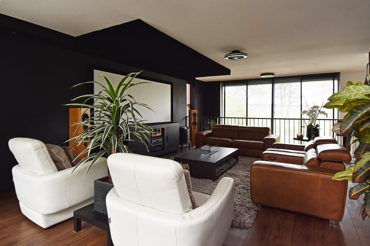 Foto 31 van Mahoniehout 12