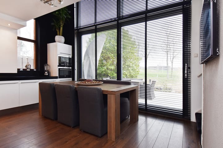 Foto 10 van Mahoniehout 12