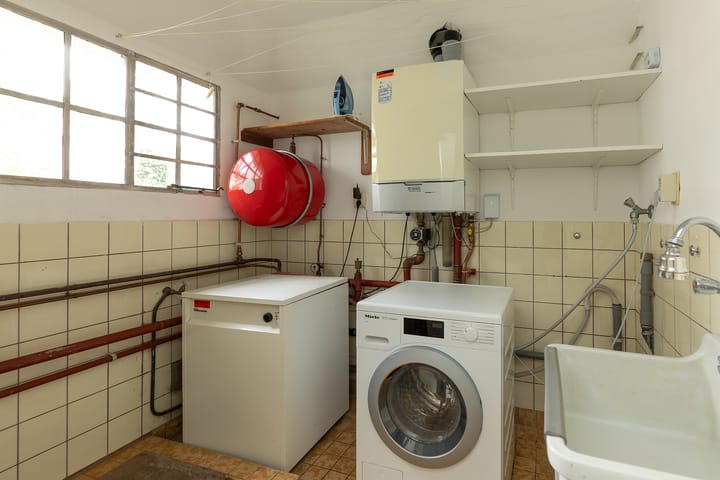 Photo 20 of Albertus Perkstraat 66