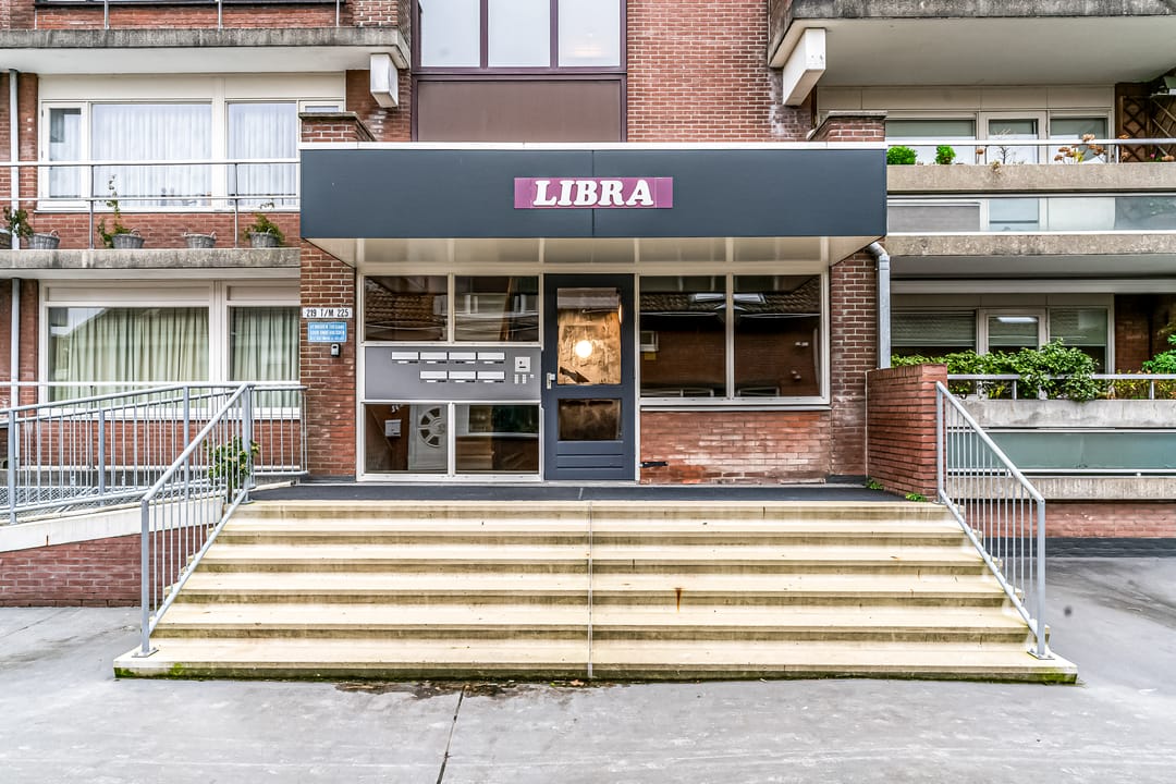 Photo 22 of Poolster 221