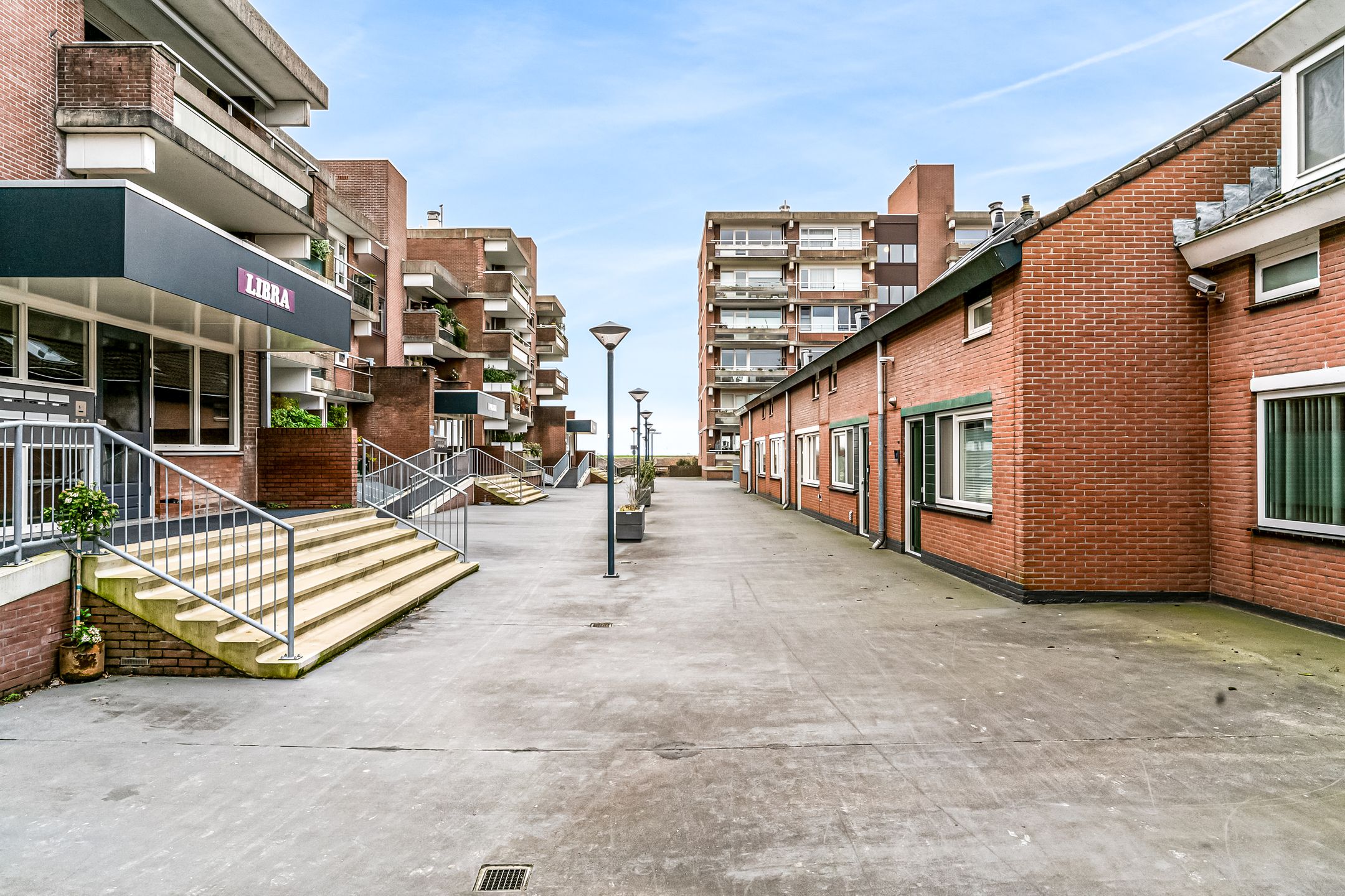 Photo 27 of Poolster 221