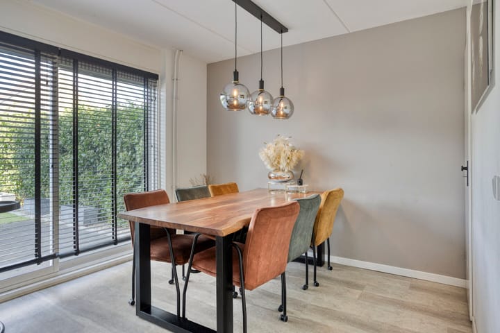 Foto 9 van Jane Addamsstraat 16