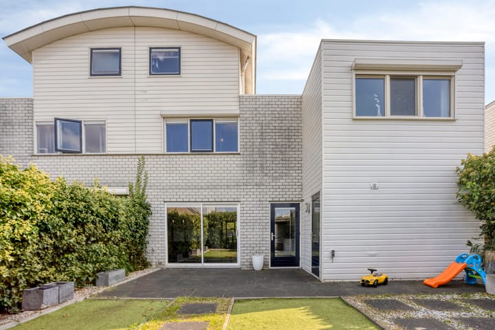 Foto 16 van Jane Addamsstraat 16