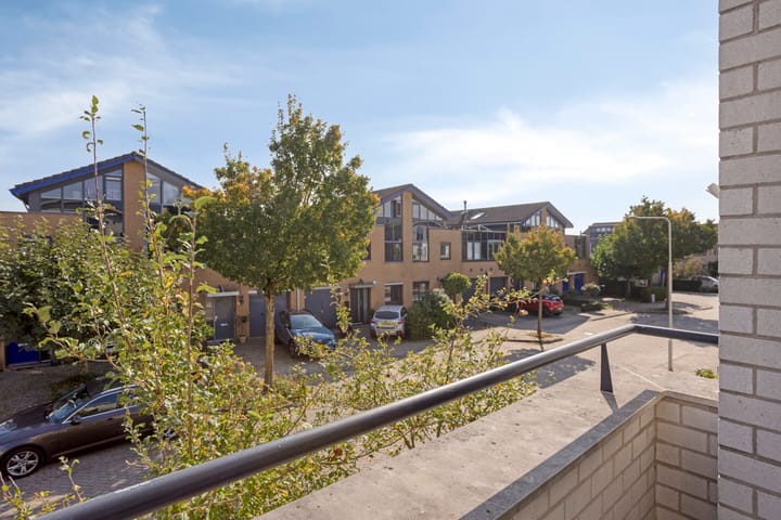 Foto 27 van Jane Addamsstraat 16