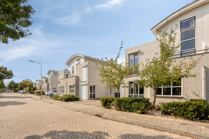 Foto 38 van Jane Addamsstraat 16