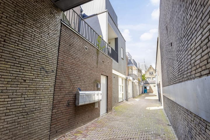 Photo 12 of Nieuwe Lampetsteeg 29