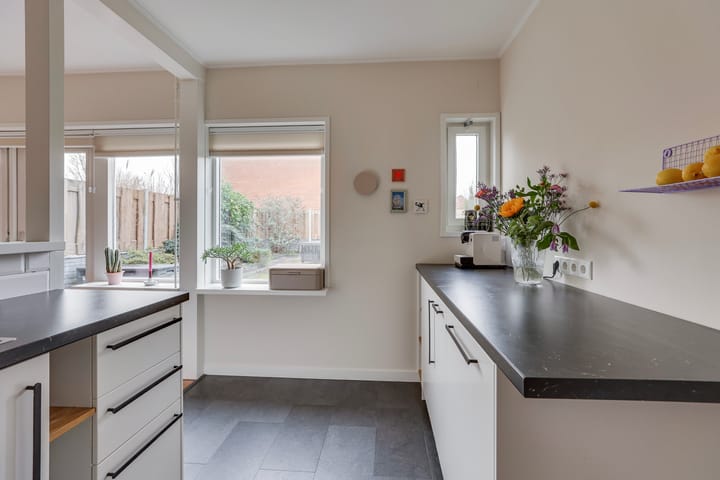 Photo 18 of Lijsterlaan 2