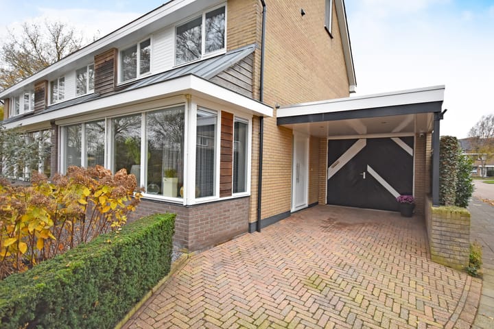 Foto 8 van De Bjirk 30