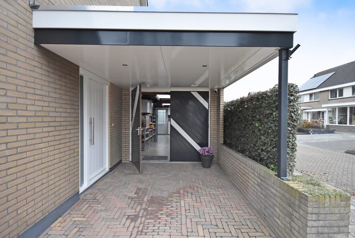 Foto 10 van De Bjirk 30