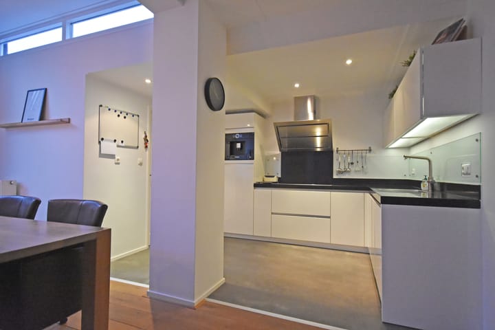 Foto 36 van De Bjirk 30