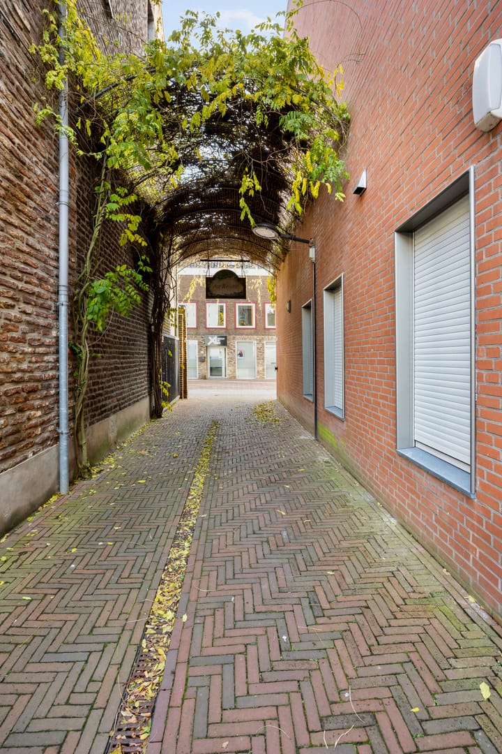 Foto 43 van Bovenste straat 73-B