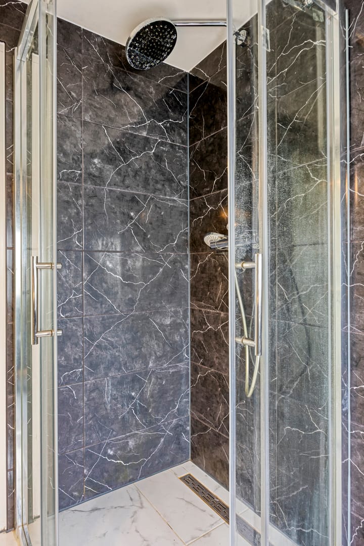 Photo 19 of Leliestraat 29