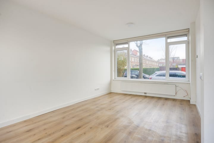 Photo 7 of Leliestraat 29