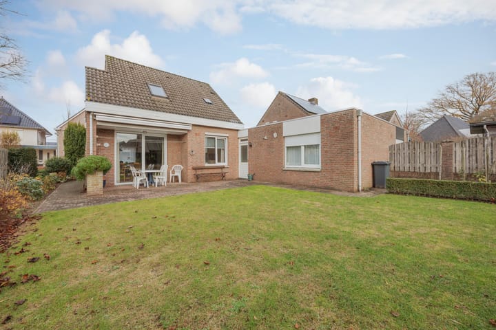 Foto 3 van Mgr Schravenlaan 15-A