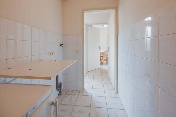 Foto 24 van Mgr Schravenlaan 15-A