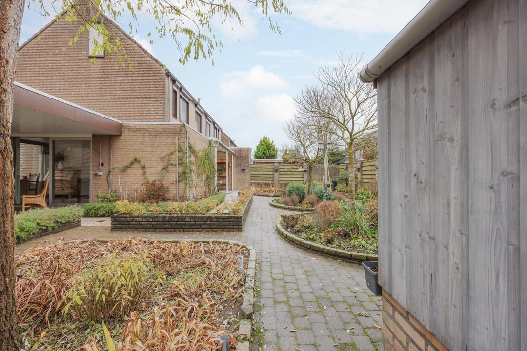 Photo 41 of Burg van Leentstraat 104