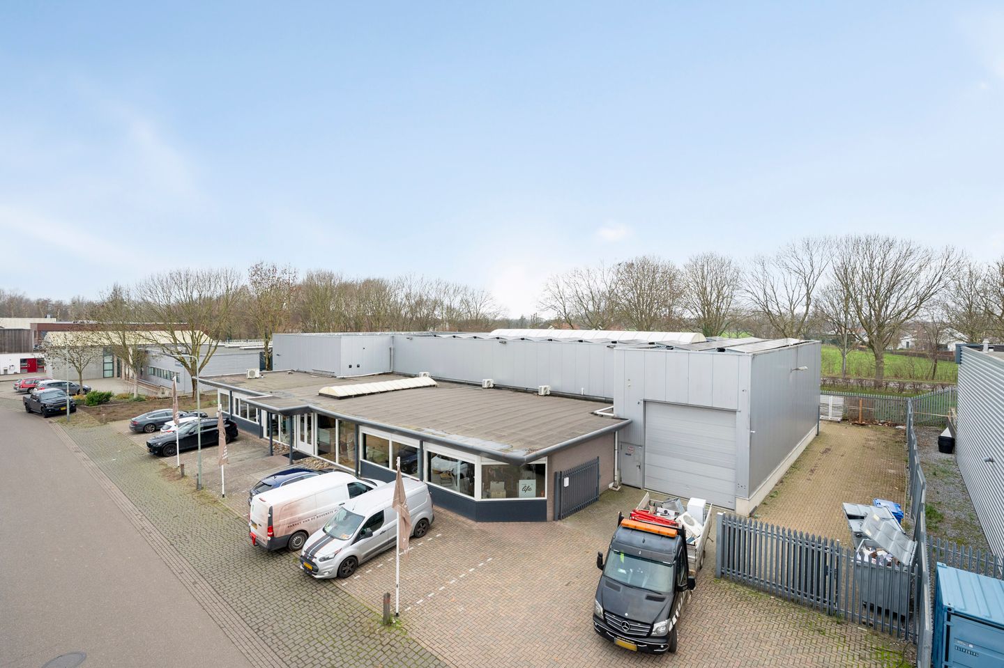 View photo 2 of Weerterveld 13