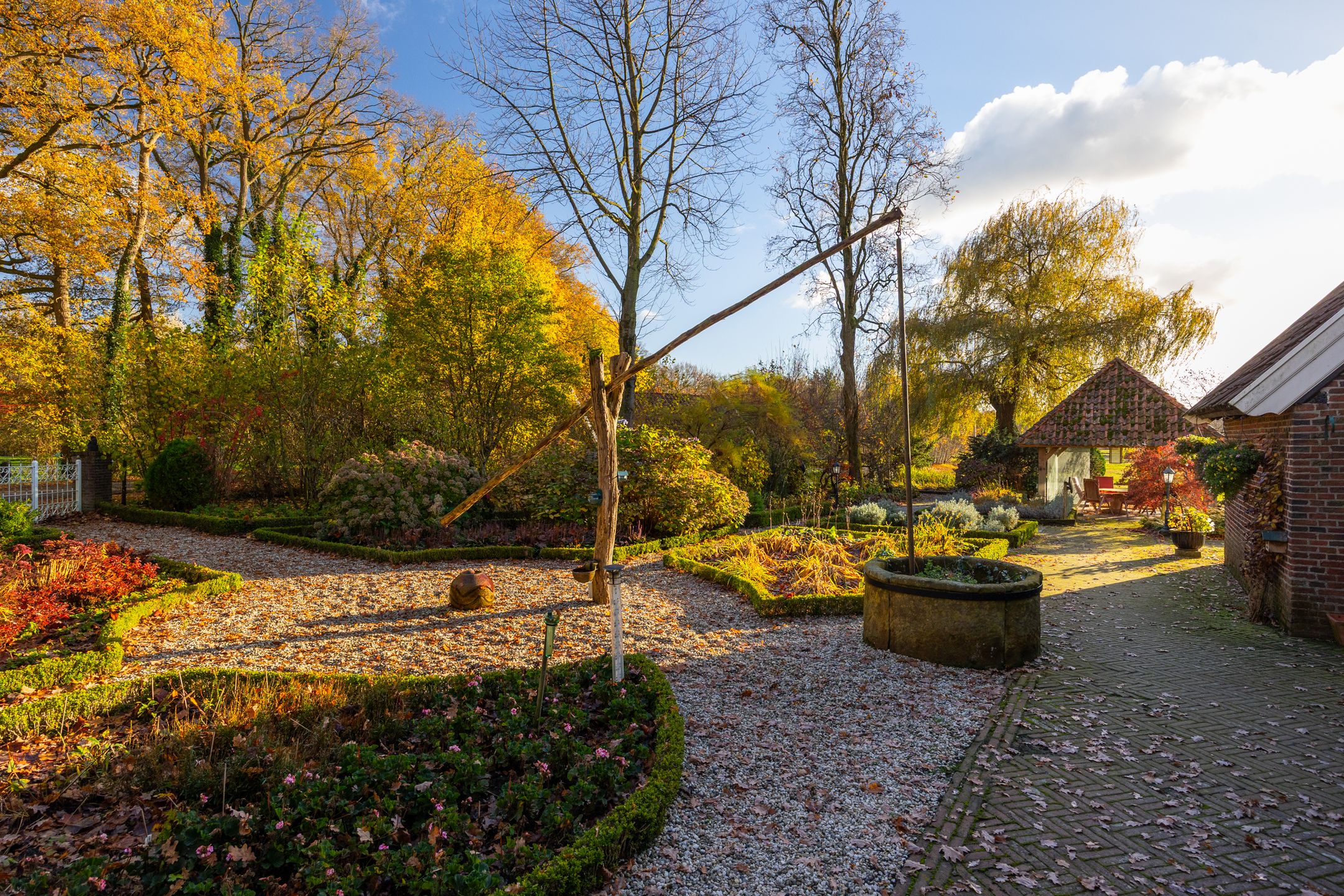 Foto 105 van Burloseweg 44