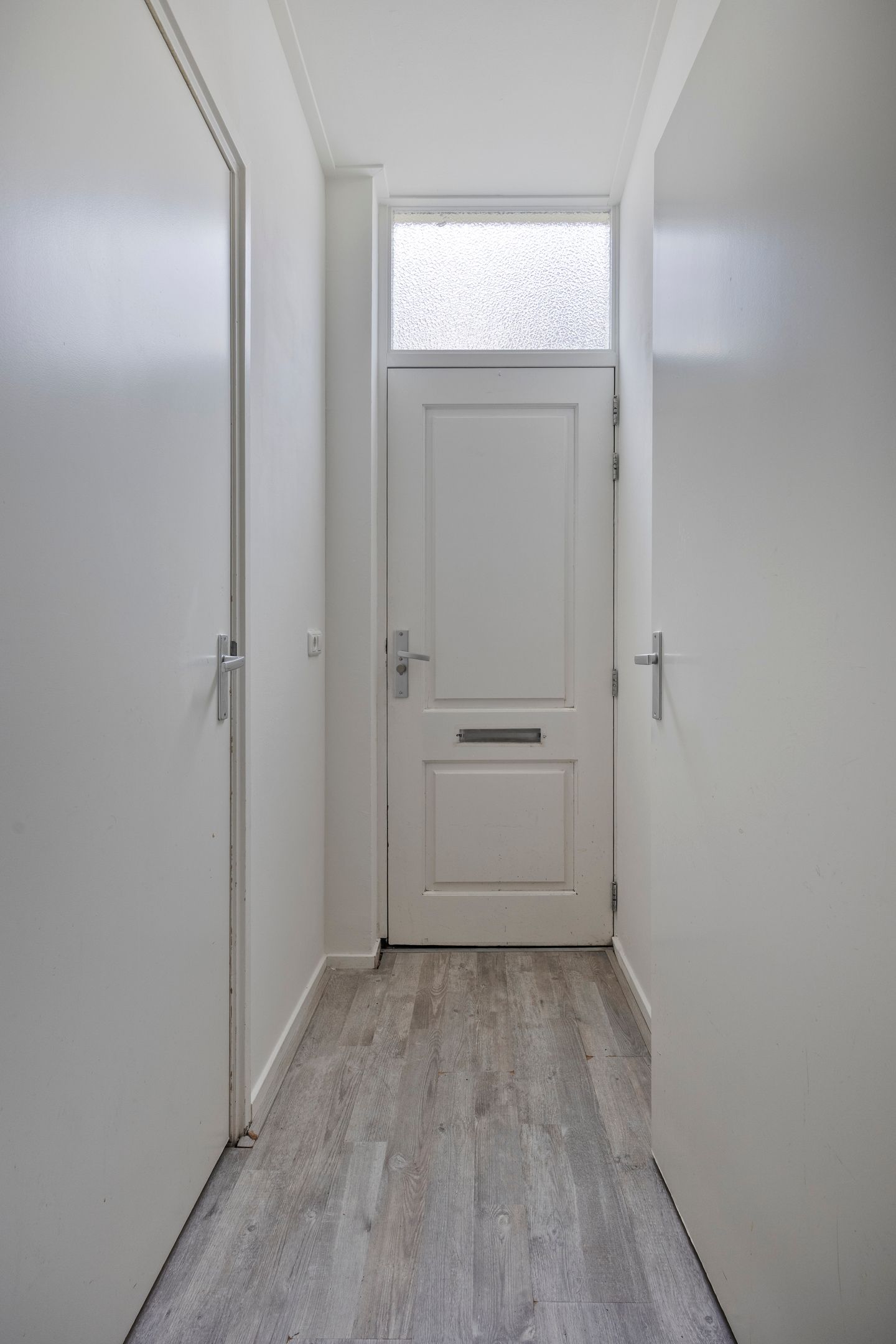 Photo 6 of Molendwarsstraat 29-A