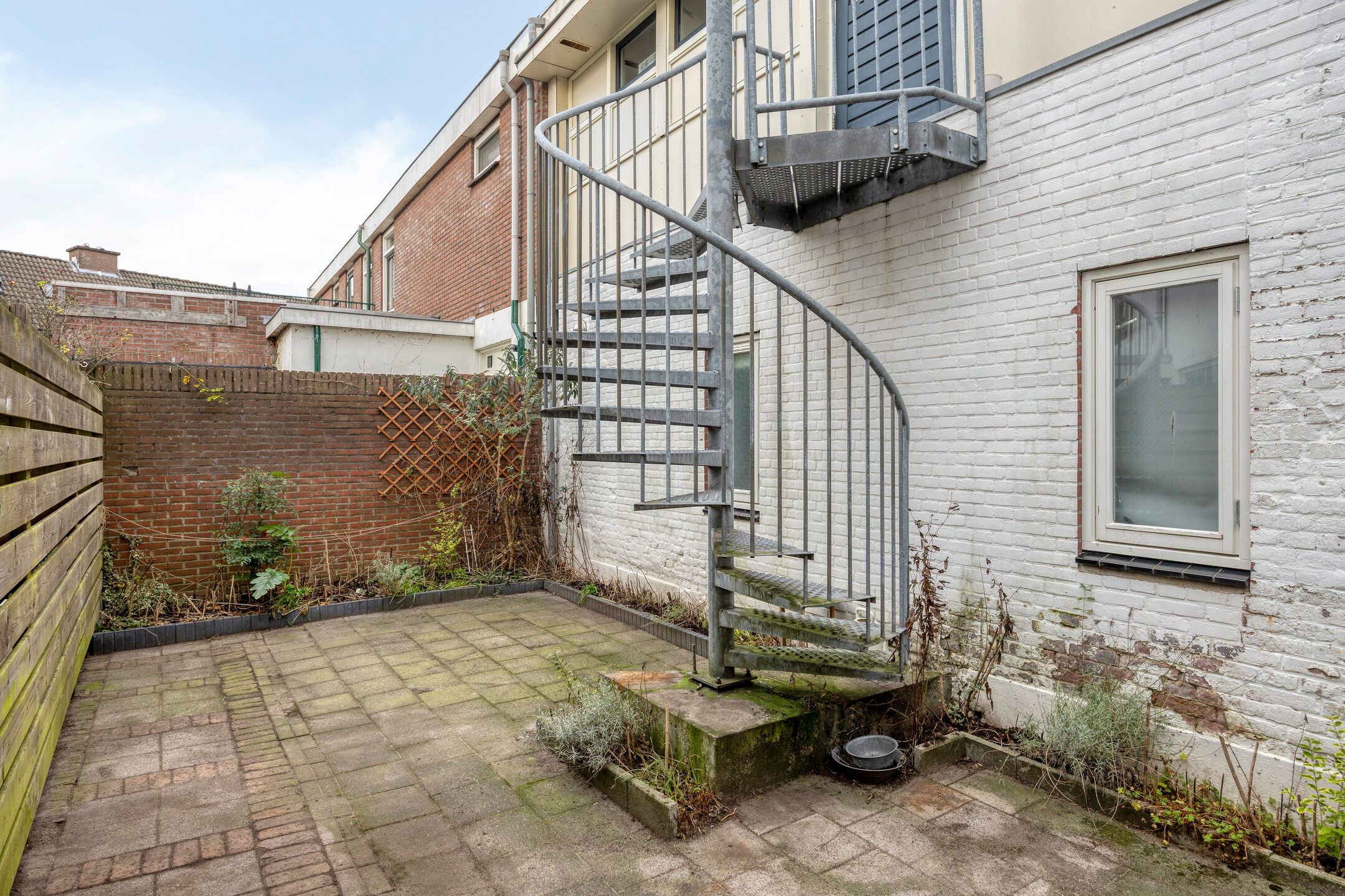 Photo 24 of Molendwarsstraat 29-A